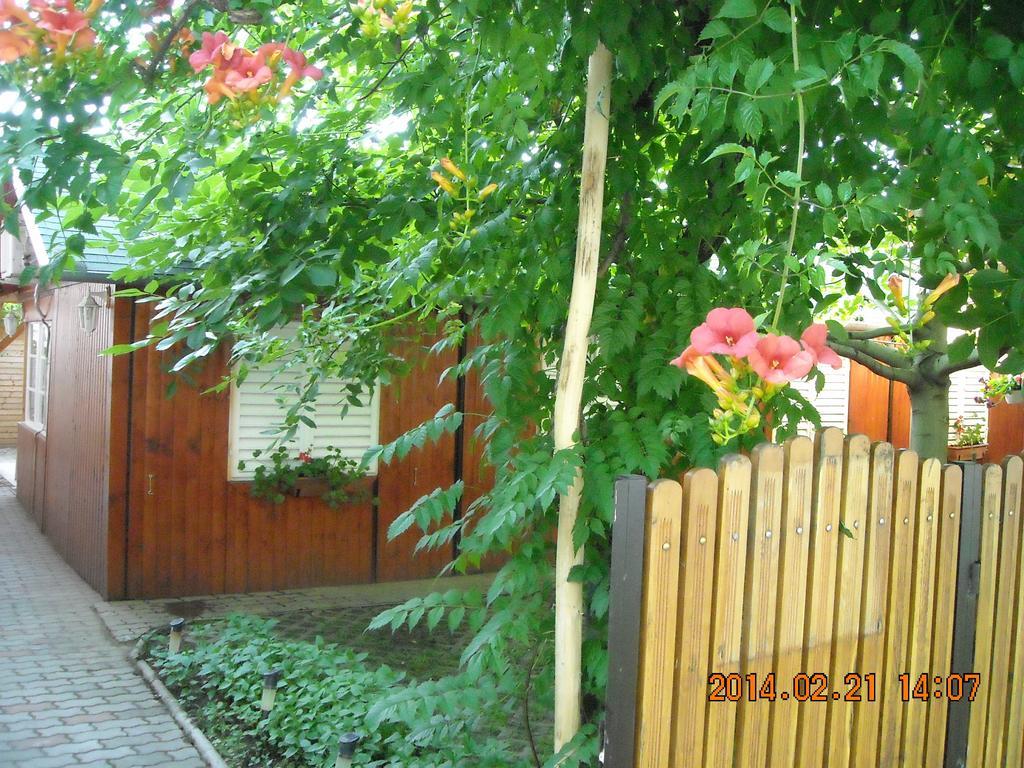 Demeter Apartman Hajduszoboszlo Room photo